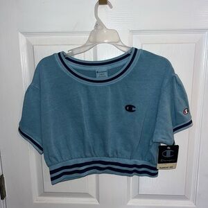 Size L Champion crop top